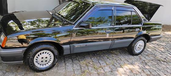CHEVROLET MONZA 2.0 CLASSIC 8V GASOLINA 4P MANUAL CHEVROLET MONZA 2.0 CLASSIC 8V GASOLINA 4P MANUAL